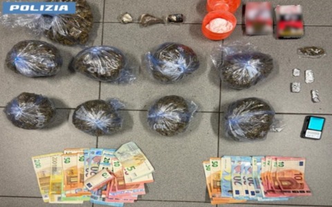 Sequestro di droga a Quinto de Stampi: due arresti e quasi un chilo di marijuana