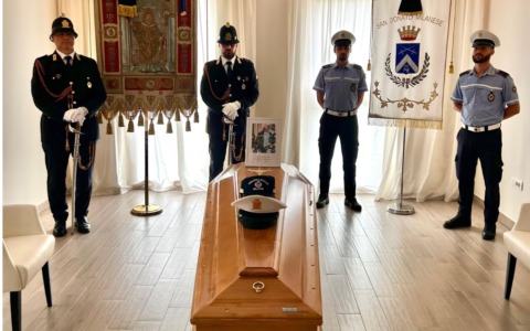 L’ultimo saluto a Francesco Imprezzabile: aperta la camera ardente a San Donato Milanese