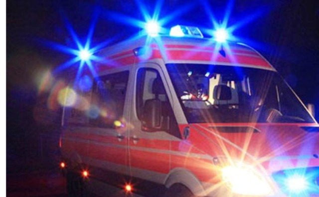 Travolge uno scooter, fugge e investe un pedone: arrestato pirata della strada ubriaco