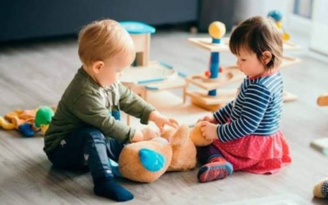 Buccinasco conferma i nidi gratis con Isee fino a 40mila euro: rette azzerate anche per l’anno educativo 2026-2027