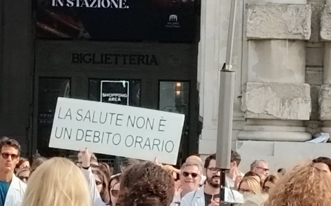 “Non siamo erogatori di servizi”: la protesta dei medici di famiglia lombardi