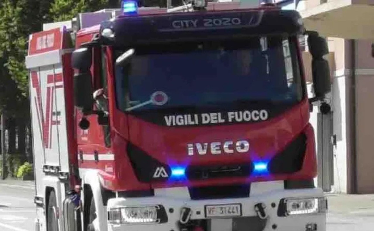 Furto di attrezzature al Distaccamento dei Vigili del Fuoco di Pieve Emanuele: parte la solidarietà