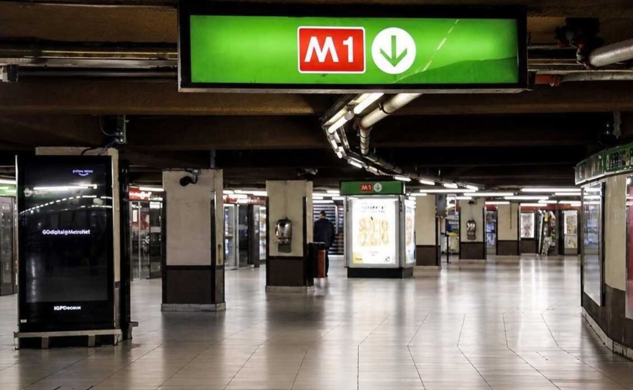Studentessa di 19 anni racconta una violenza sessuale nei bagni della metropolitana a Cadorna