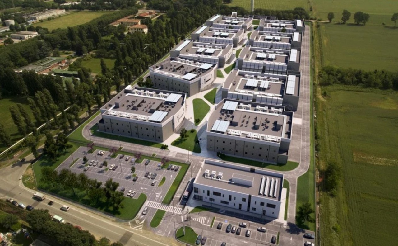 Data Center, 54 sindaci dell’hinterland milanese fanno fronte comune: “Più potere ai territori”