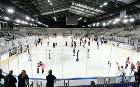 Fiera Ice Arena, oltre 500 persone all’Open Day della nuova casa degli sport sul ghiaccio