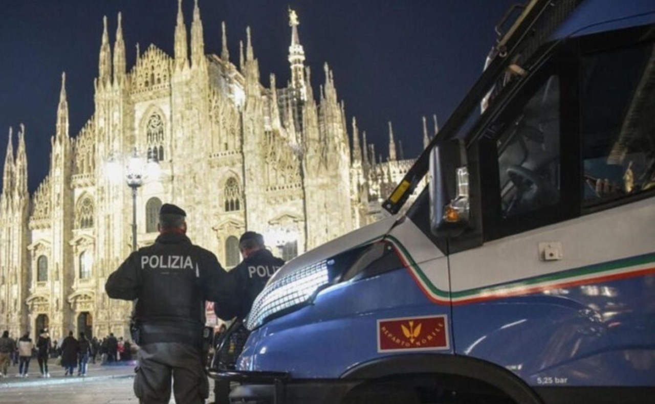 Rapinò della collana d’oro un 27enne sul Naviglio a Capodanno: arrestato a 16 anni dopo 9 mesi