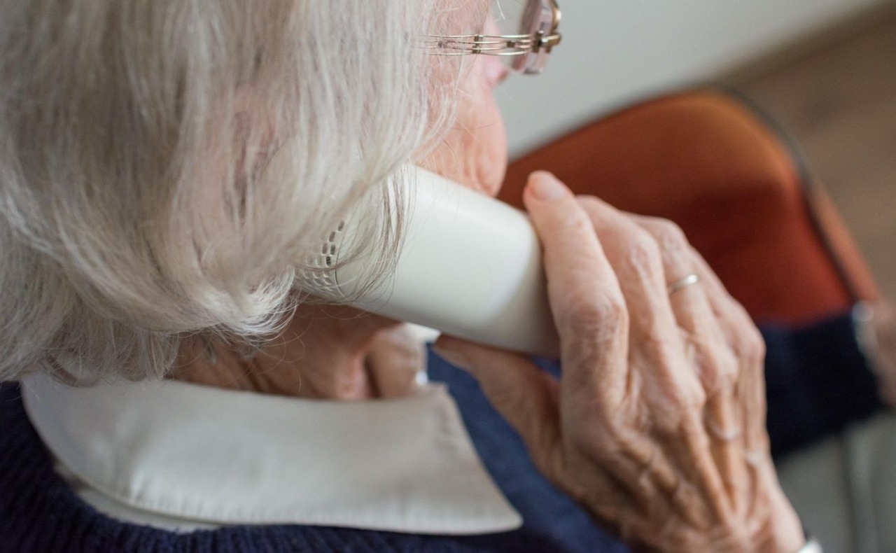 Si finge carabiniere e ruba gioielli a un’anziana di 86 anni: arrestato un 22enne
