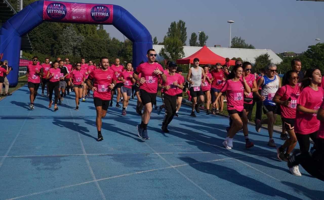 Sport e prevenzione con la “Vittoria for Women Run”: visite senologiche gratuite e attività per tutti